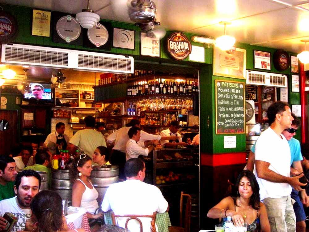 Jobi: Have a beer at a typical “boteco” in Leblon